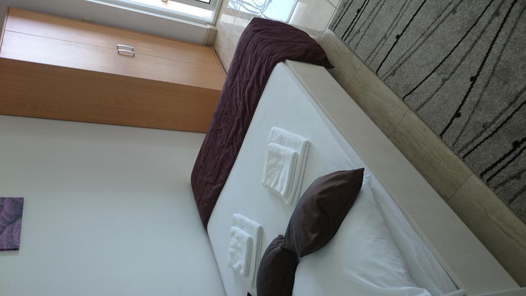 Apartments Rotim Zaostrog Phòng bức ảnh