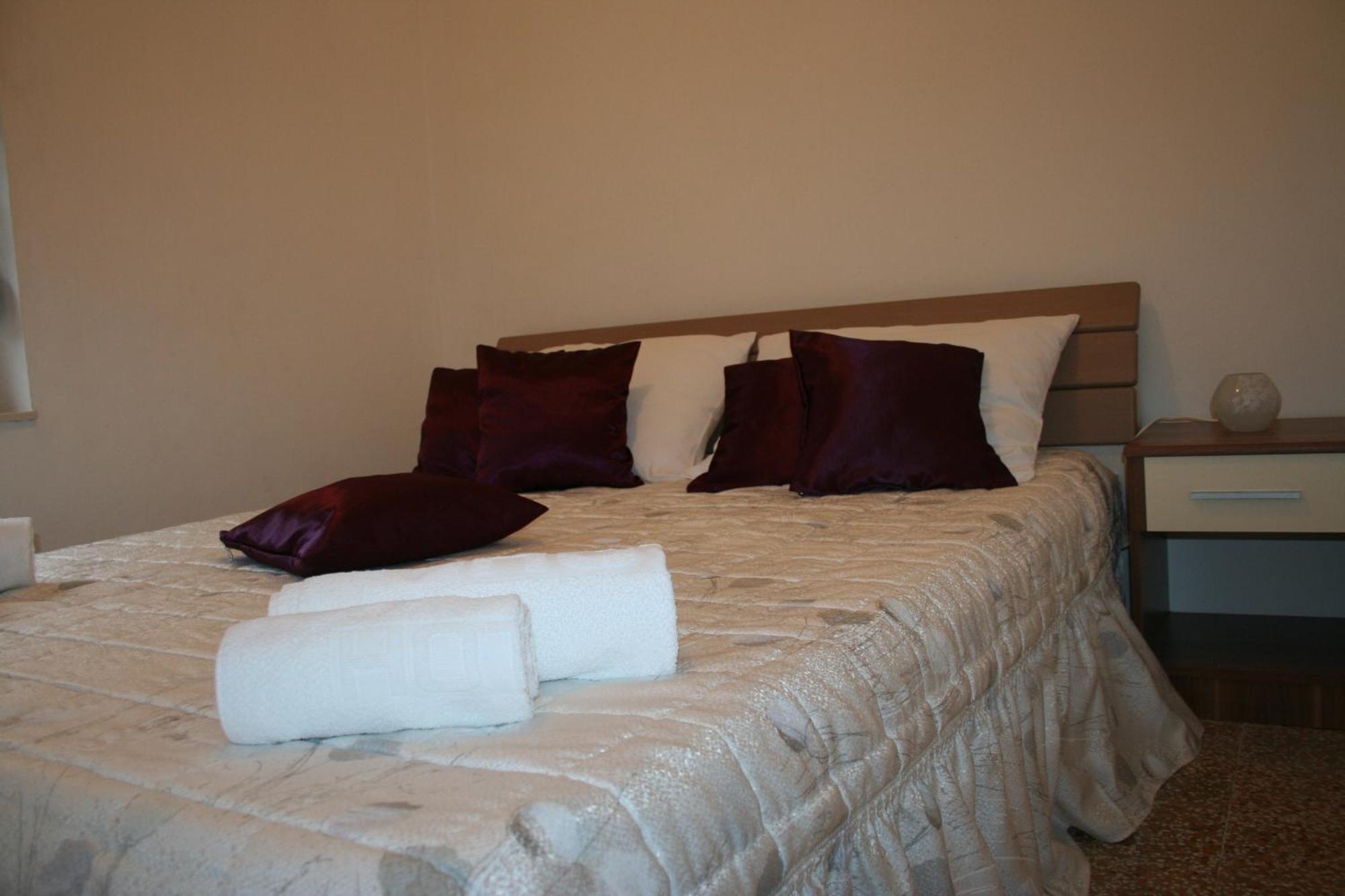 Apartments Rotim Zaostrog Phòng bức ảnh