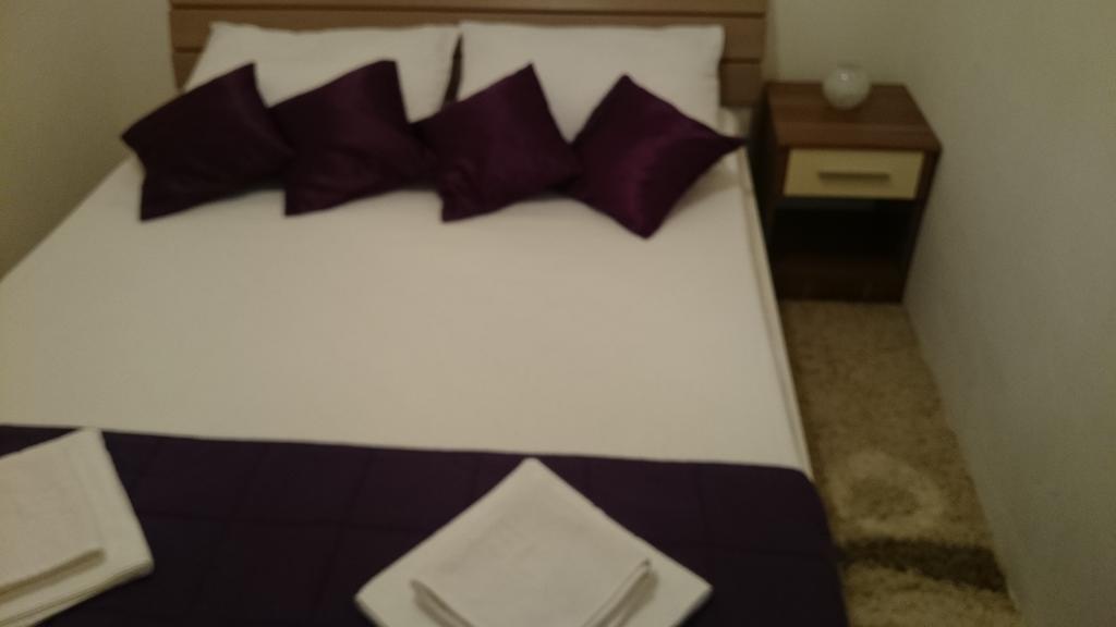 Apartments Rotim Zaostrog Phòng bức ảnh
